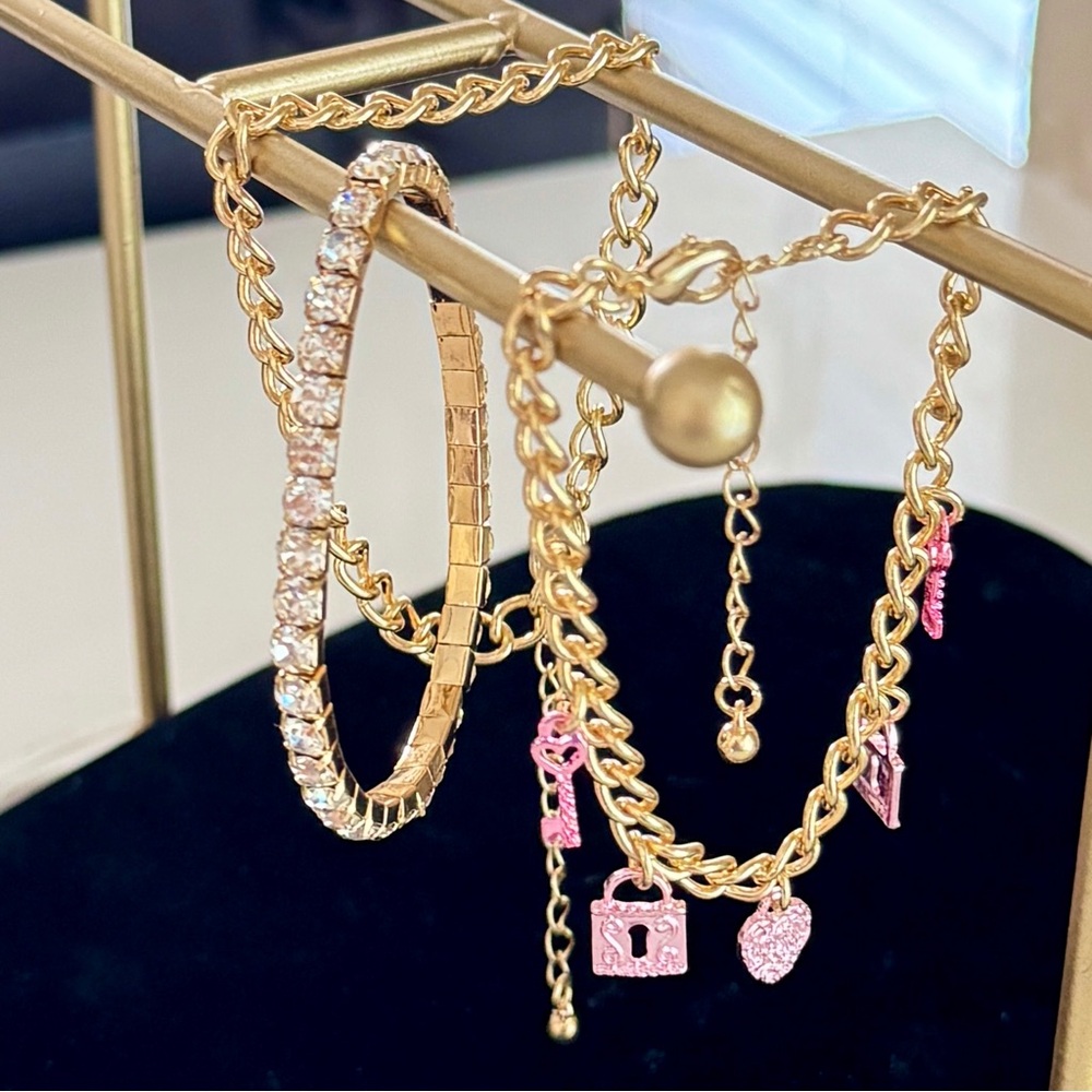 3 pcs Gold and Rhinestone & Pink Chains Bracelet Set